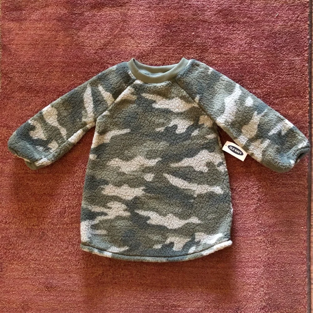 Old Navy Girl’s Sherpa green camouflage dress